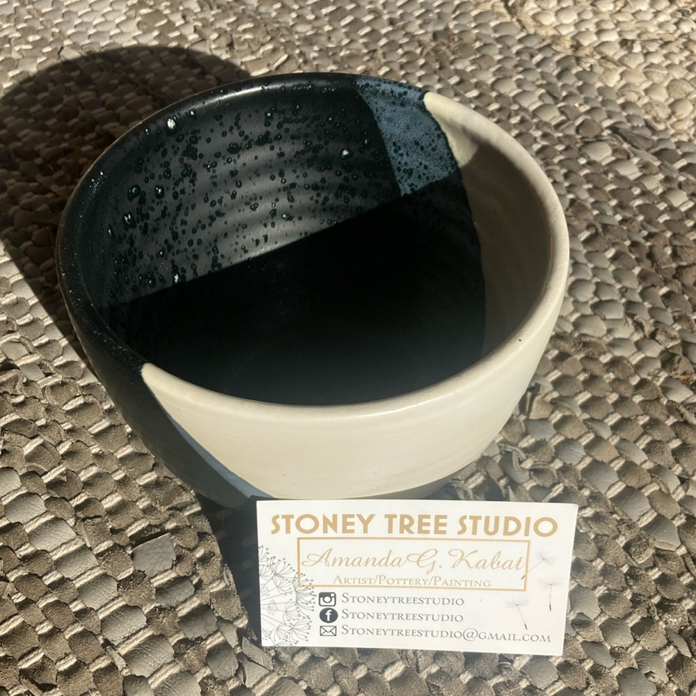 New Handmade bowl. Dishwasher safe. Made in Wisconsin USA 💕